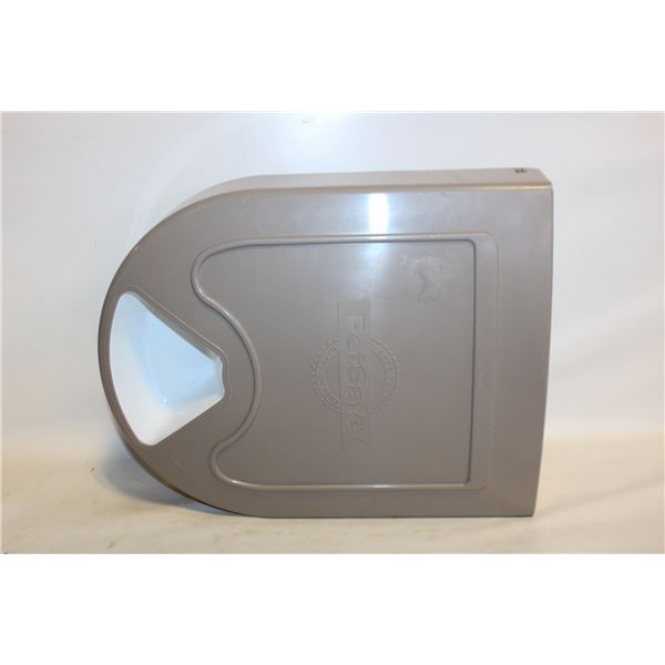 PETSAFE AUTOMATIC FEEDER