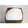 Image 1 : KIRKLAND QUEEN SIZE BLANKET