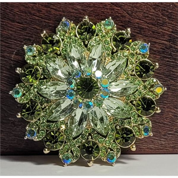 14)  SHOWSTOPPER GOLD TONE WITH SHADES OF