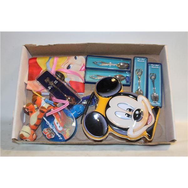 WALT DISNEY COLLECTABLES