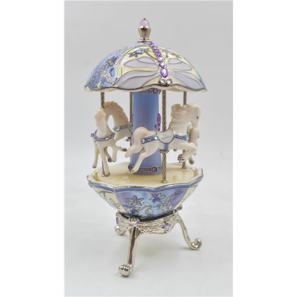 CAROUSEL OF BLESSINGS 2005 HEIRLOOM MUSICAL EGG