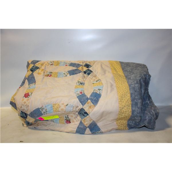 DOUBLE VINTAGE COUNTRY PATCHWORK QUILT-ESTATE