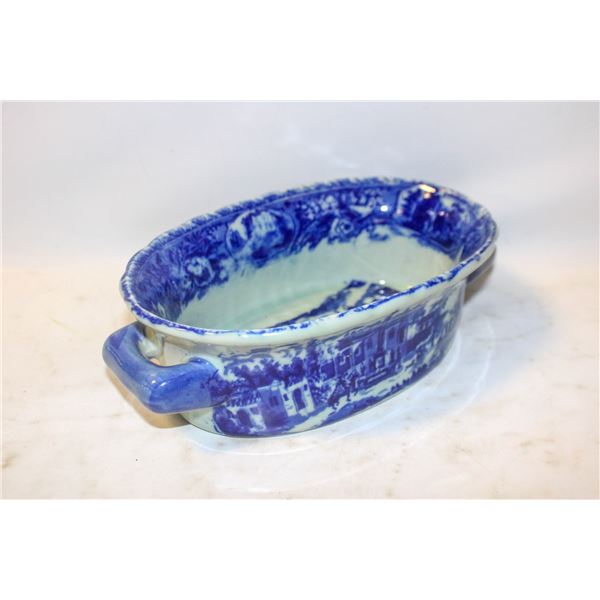 VINTAGE VICTORIA WARE BLUE WHITE STONEWARE