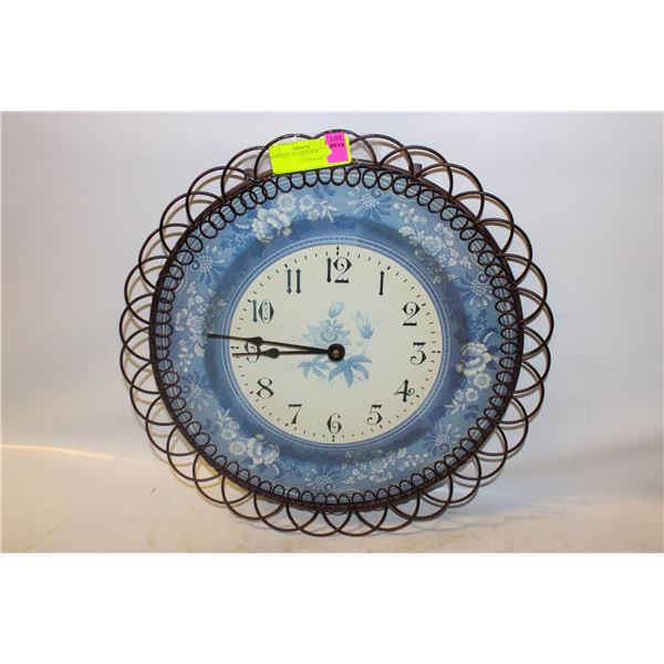 QUARTZ 15" WALL CLOCK