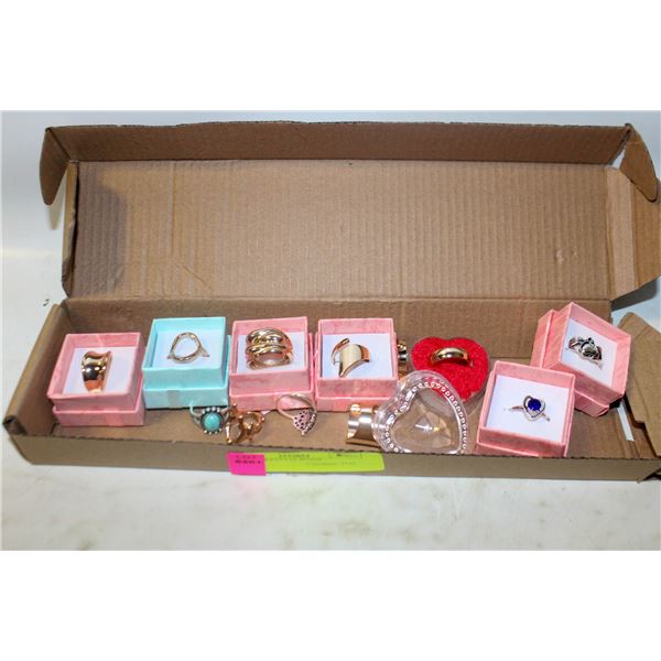 LOT OF 10 ESTATE RINGS