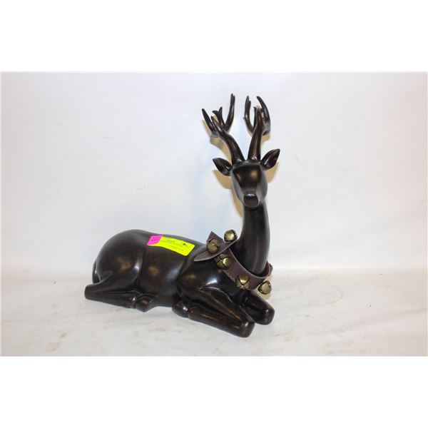 REINDEER WITH BELL COLLAR