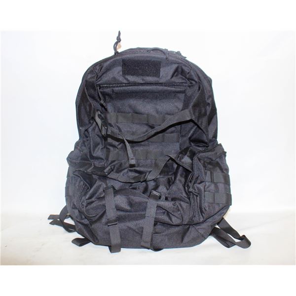 NEW DAY BACKPACK - BLACK