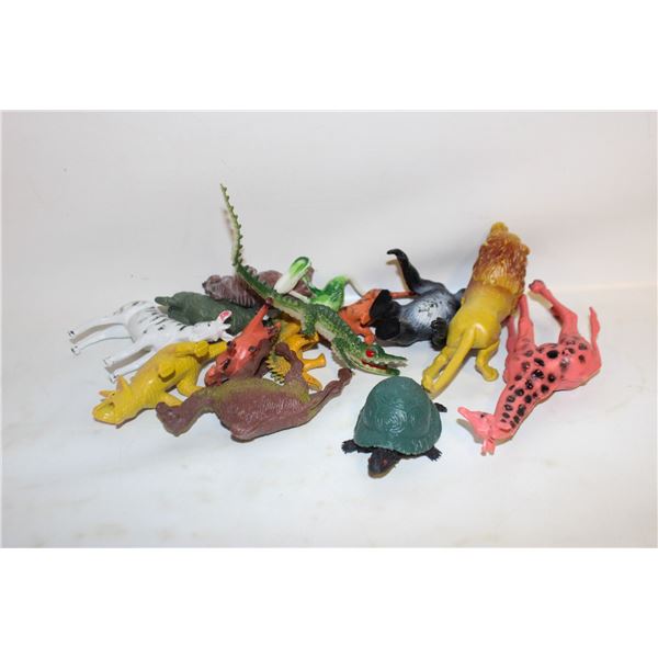 TOY ANIMAL COLLECTION SET OF 13