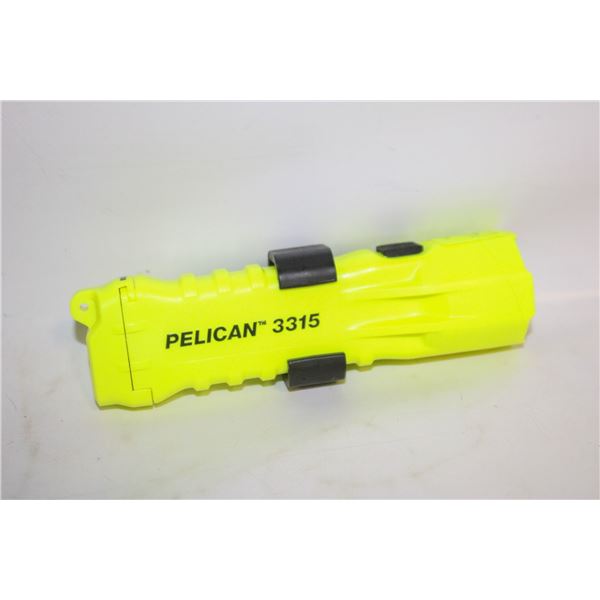 NEW PELICAN 3315 FLASHLIGHT WATERPROOF