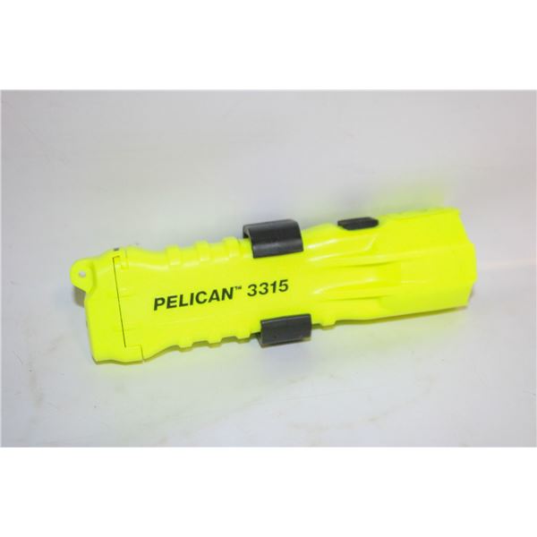 NEW PELICAN 3315 FLASHLIGHT WATERPROOF