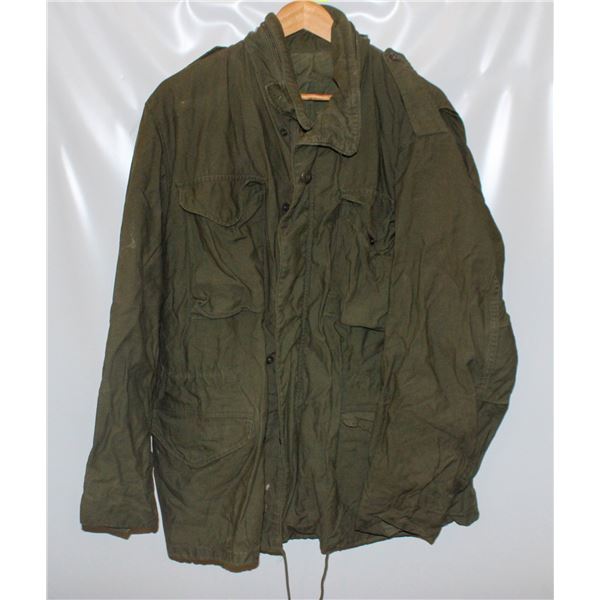 US MILITARY FIELD JACKET M-65