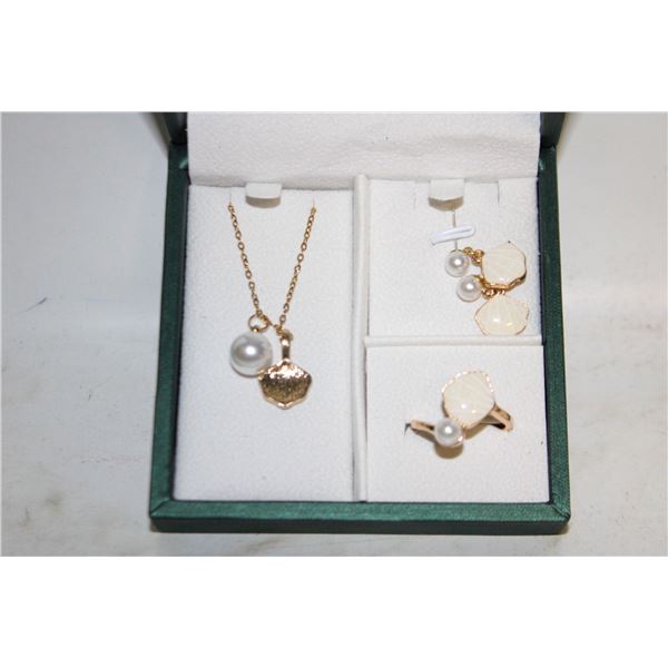 NEW GOLD TONED NECKLACE  ,RING AND EARRING  SET