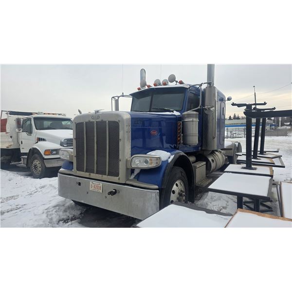REPO: 2013 PETERBILT 388