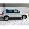 Image 4 : 2009 VOLKSWAGON TIGUAN SUV
