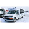 Image 1 : 2006 CHEVROLET CUTAWAY VAN