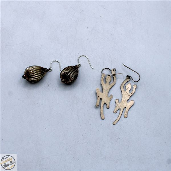 ESTATE 2 PAIRS OF EARRINGS INCLUDING 5.3G SILVER-