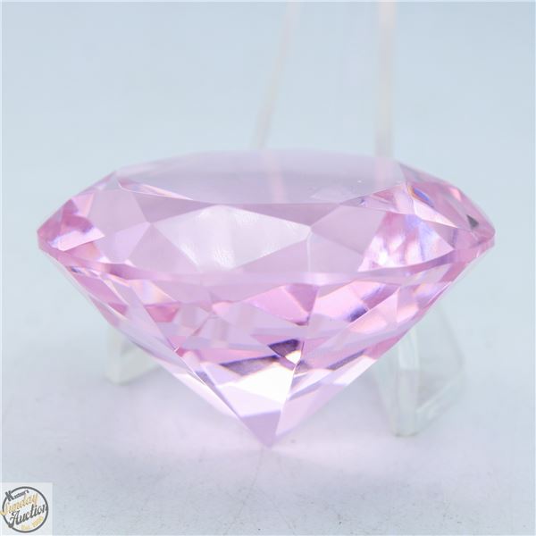 DIAMOND SHAPED PINK PAPERWEIGHT