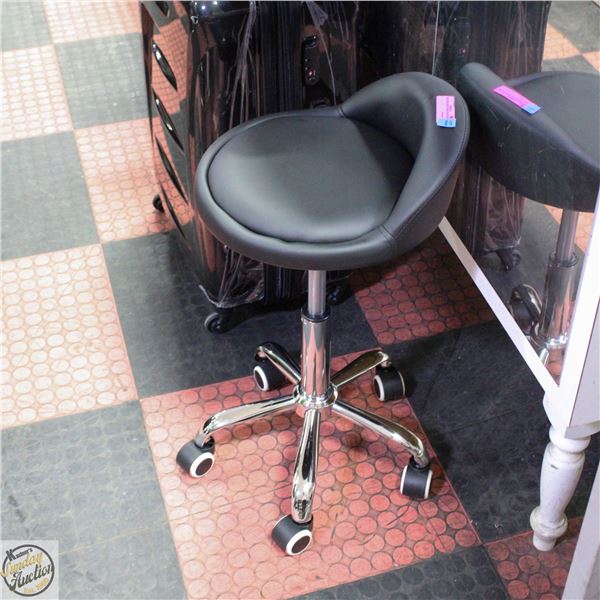 NEW ASSEMBLED ROLLING STOOL