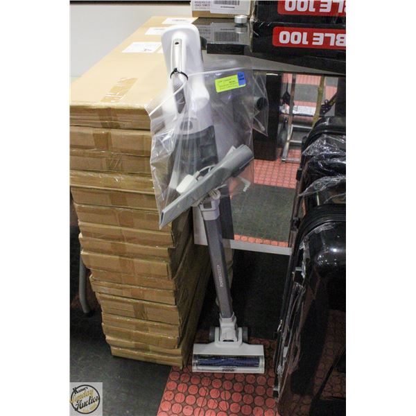 NEW BLACK + DECKER POWER SERIES + CORDLESS VACUUM