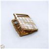 Image 1 : MOTHER OF PEARL VINTAGE COMPACT WITH MIRROR