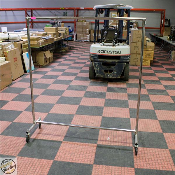 COMMERCIAL CHROME CLOTHING RACK