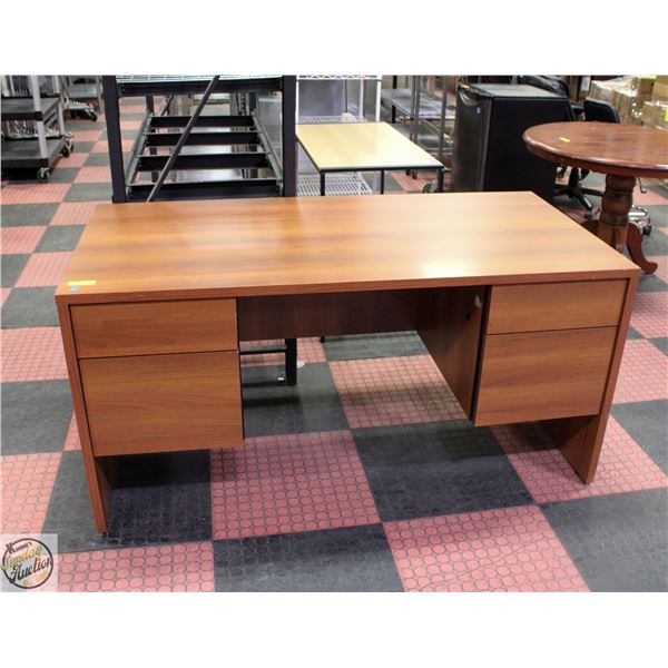 OFFICE DESK 29.5" X 60" X 29.5"