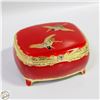 Image 1 : RED ENAMEL JEWELRY MUSICAL BOX