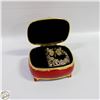 Image 2 : RED ENAMEL JEWELRY MUSICAL BOX
