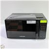 Image 1 : CHEFMAN COUTERTOP MICROWAVE OVEN 0.7 CU FT