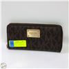 Image 1 : AUTHENTIC MICHAEL KORS MONOGRAMMED
