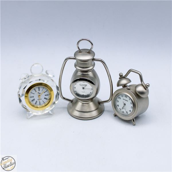 3 VINTAGE MINITURE DESK CLOCKS