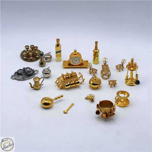 LOT OF MINATURE DOLL HOUSE BRASS ORANAMENTS