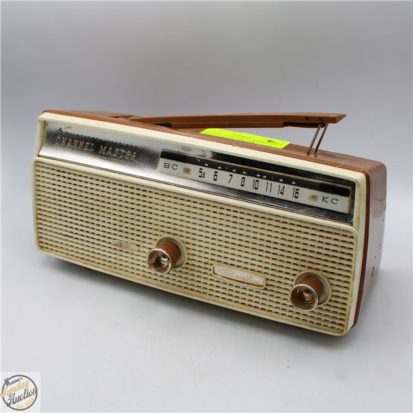 VINTAGE CORDLESS 5 TRANSISTOR RADIO CHANNEL MASTER