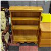 Image 1 : SMALL SOLID WOOD SHELF 28" X 9" X 38"