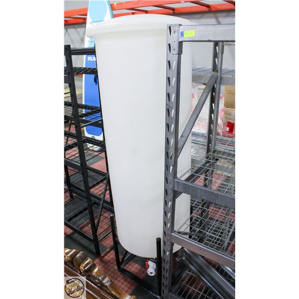BARR PLASTICS 100 GALLON WHITE ACE ROTO MOLD WITH