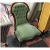 Image 1 : ANTIQUE GREEN VELVET UPHOLSTERED