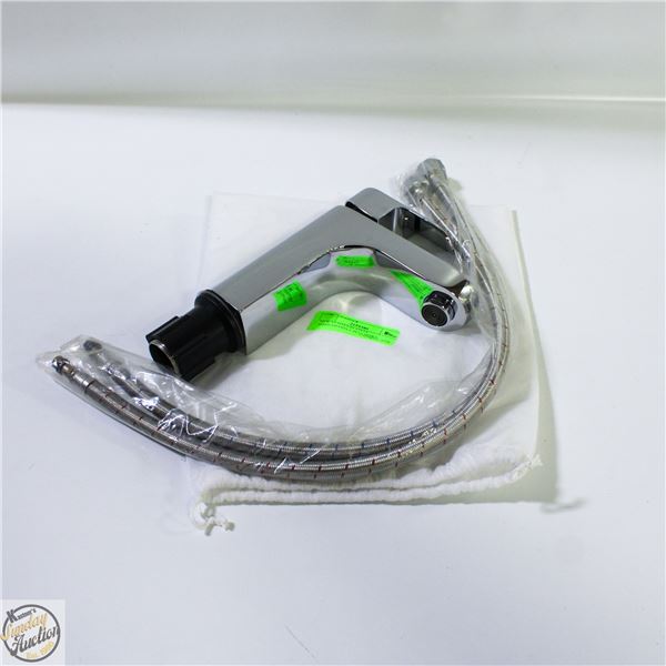 NEW STAINLESS STEEL SINGLEHANDLE PULLDOWN BATHROOM