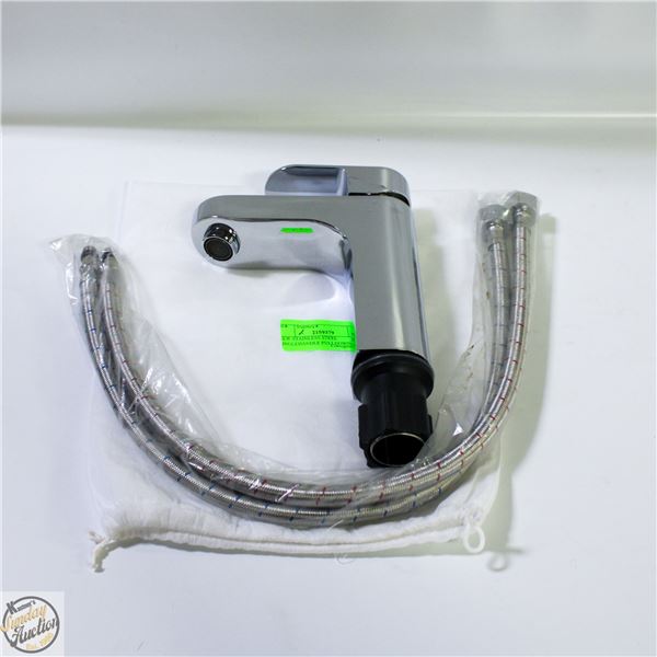 NEW STAINLESS STEEL SINGLEHANDLE PULLDOWN BATHROOM