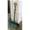 Image 1 : 2PCS SNOWSHOVELS