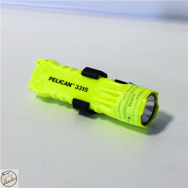 NEW PELICAN 3315 FLASHLIGHT WATERPROOF AND
