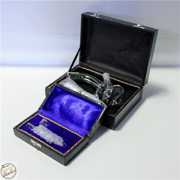 2 X CASES, 1 BONG KIT AND 1 PIPE KIT