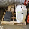 Image 1 : PALLET OF USED WINE MAKING KIT W/VARIOUS SUPPLIES