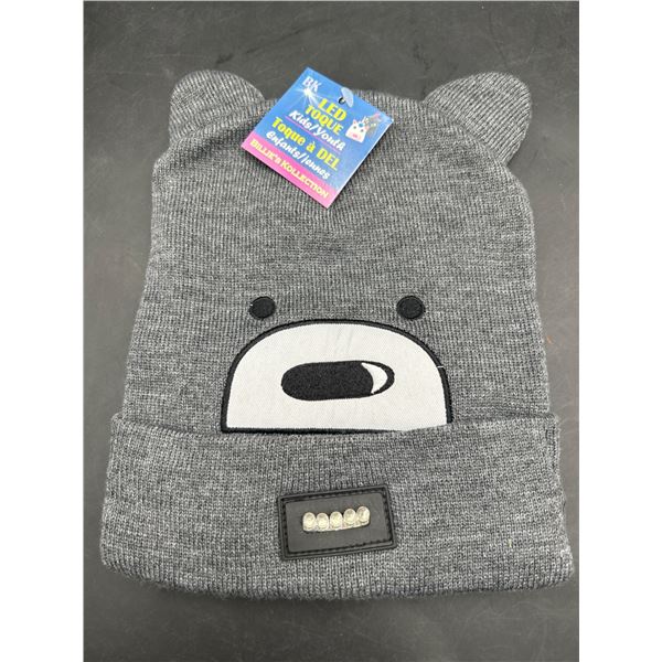 Billie’s Kollection LED Toque for Kids/Youth with Bear Design