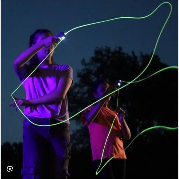 String Magic Interactive LED String Light Set With Two Handheld Devices