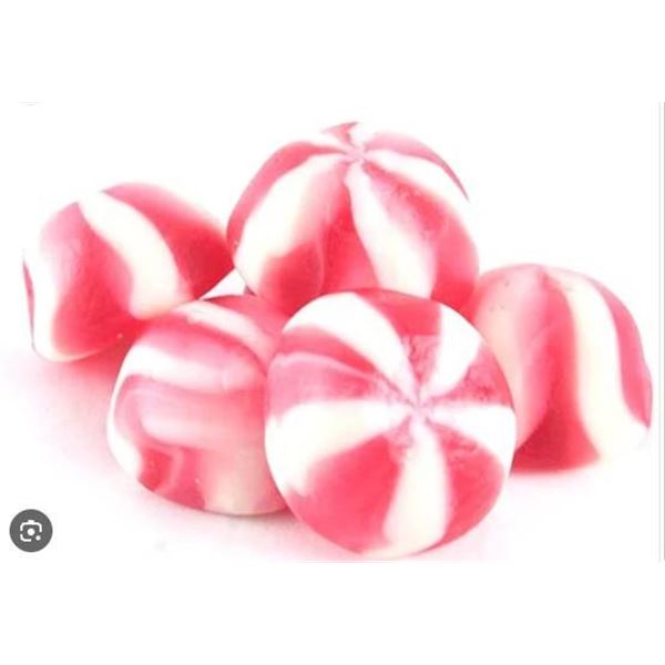 Sweet Sixteen Strawberry Twist Candies, 12 x 135 g Bags