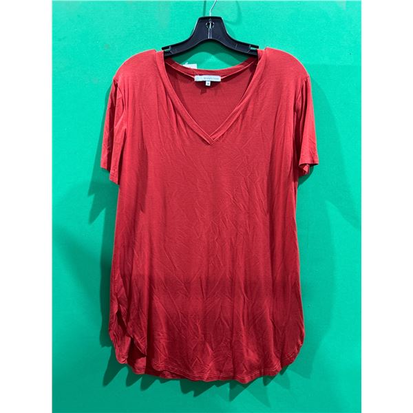 Emma’s Closet Women’s Short Sleeve Red V-Neck T-Shirt – Size M