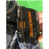 Image 2 : Realtree Dark Denim Jeans, 34×30, Button Closure, Men’s