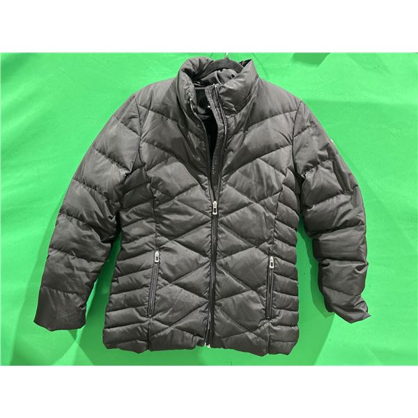 Calvin Klein Quilted Jacket in Black, Size Medium