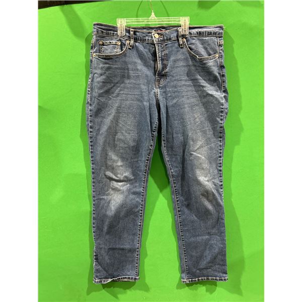 Lucky Brand Women’s Denim Jeans Size 14/32 Mid-Rise Straight Leg Style