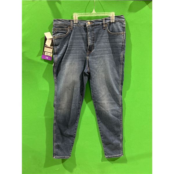 Kirkland Signature Women’s Jeans, Size 14